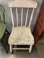 WOODEN CHAIR