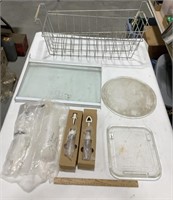 Kitchen lot w/2 wire baskets & glass fridge shelf
