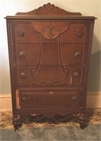 Vintage 4 Drawer Chest of Drawers 30”x 17”x 49