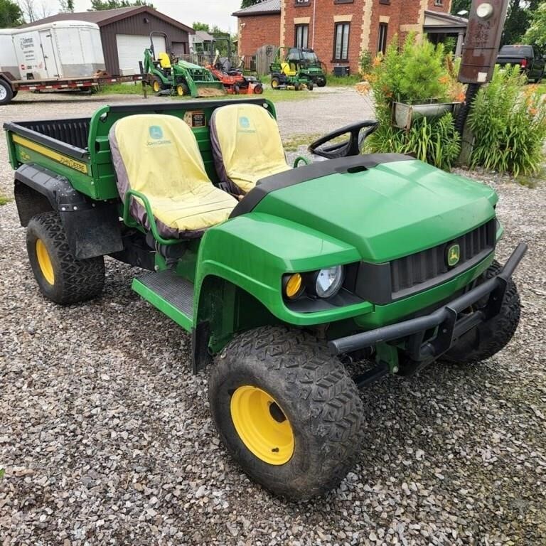 JD HPX 4x4 Gator 985 Hrs Showing Runs