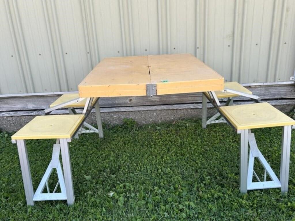 Child's folding Picnic Table