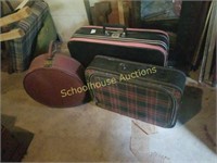 Group of 3 vintage suitcases