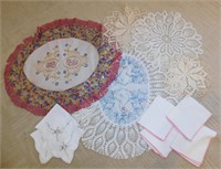 Vintage Doilies & Cloth Napkins