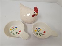 Rooster and dishes