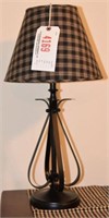 Lot #4169 - (2) country style table lamps 18”