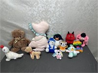 Assorted teddy bears, rabbits, penquins and misc