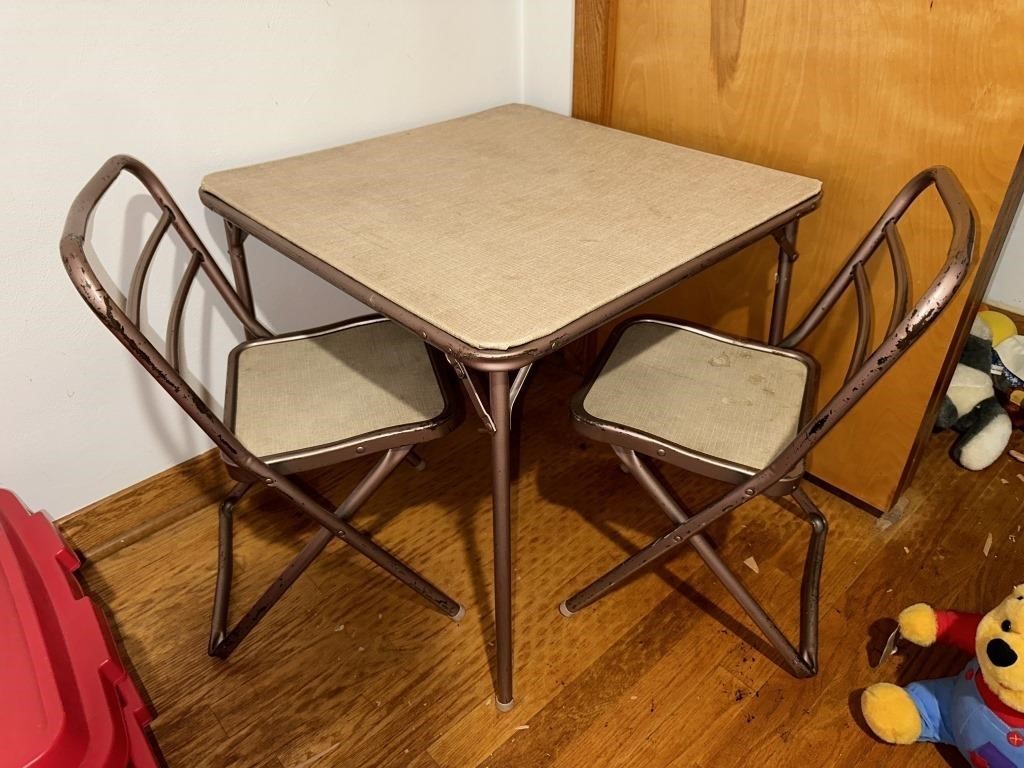 SMALL FOLDING TABLE WITH (2) METAL CHAIRS