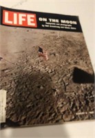 Life Magazine 1969 August 8th 1969 On the Moon