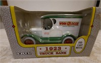 Die cast Winn Dixie 1923 truck bank