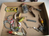 Misc vintage fishing items