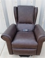 Beautiful Heated Massage Lift/Reclining Chair