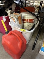 LOT OF GARAGE ITEMS / GAS CAN / TOOLS ETC