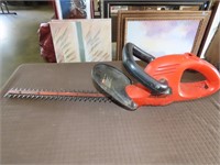 Black & Decker Electric Hedge Trimmer - Does Work