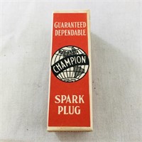 Antique Champion Extra Range Spark Plug In Box