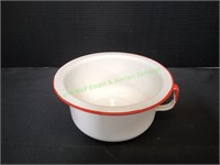 Vintage Enamelware Pot w/ Handle