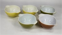 (5) VINTAGE PYREX BOWLS