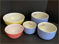 Pyrex and Hall’s Mixing Bowls