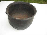 Cast Iron Pot w/Feet