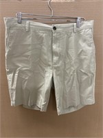 Size 36 Amazon essentials men's shorts