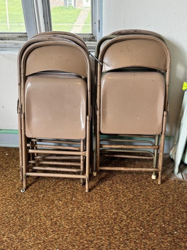 LOT of 10 Metal Folding Chairs