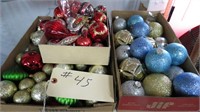 BOX LOTS OF CHRISTMAS ORNAMENTS