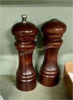 PEPPER MILL - SHAKERS