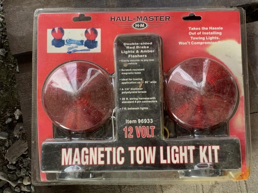 Still in packaging magnetic tow light kit