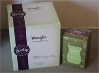 SCENTSY "WRANGLER" FULL SIZE WARMER & WAX CUBES