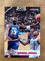 1993 Micheal Jordan Hoops #257