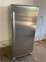 UPDATE Very Nice Whirpool Refrigerator