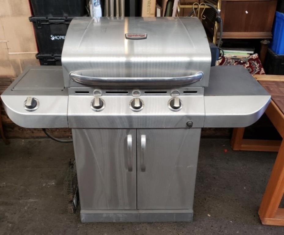 Charbroil commercial S.S Propane Grill