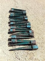 20 Fence post stakes