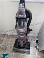 Eureka vacuum cleaner has self rewinding cord