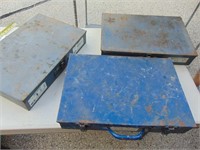 3 parts trays with hardware