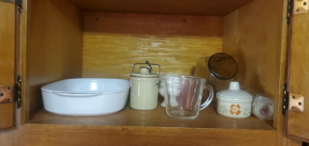 Shelf lot of cooking ware, measuring cup, and