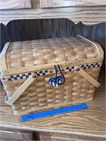 Patriotic lined basket