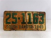 Green & White 1945 South Dakota License Plate