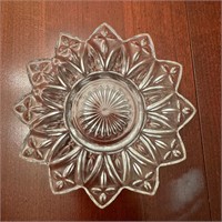 Federal Glass Sunflower Pattern Pressed Plate