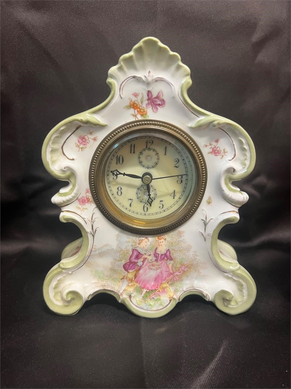 Victorian Porcelain Wind-Up Mantle Clock