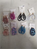 lot of NEW adult hanging earrings