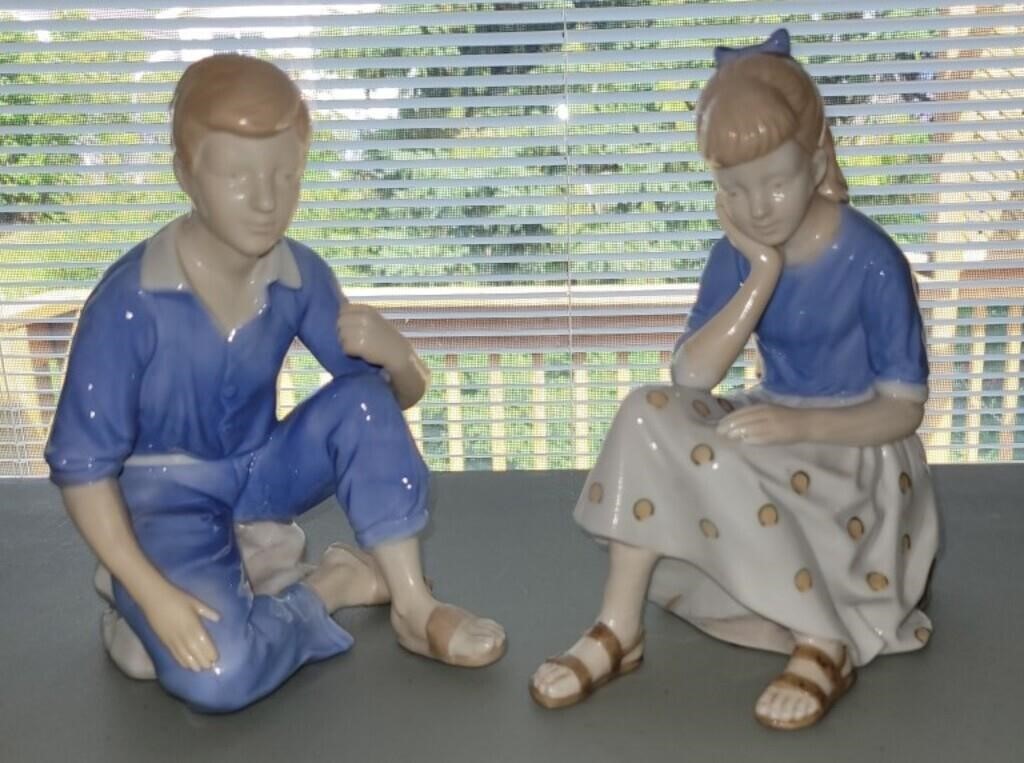 Set Of Porcelain Figures 7.5"