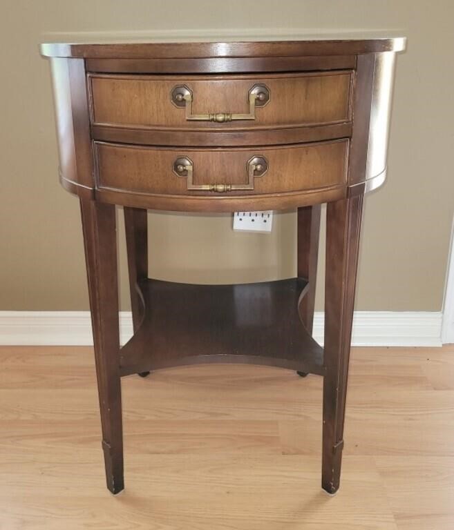 Round Lamp Table With Drawers 20" x 26.5"