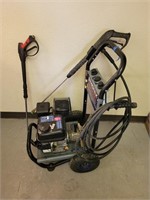 Gas powered pressure washer with extra spray end