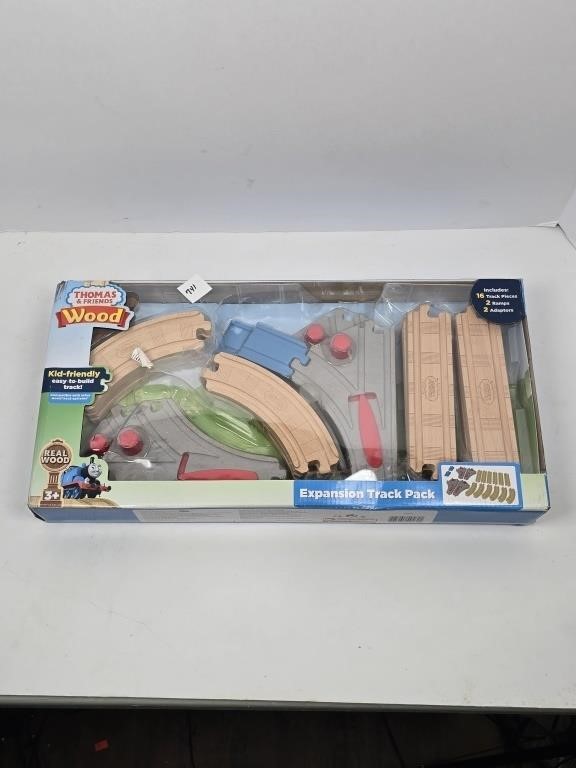 New Thomas & Friends Wooden Train Set in Box