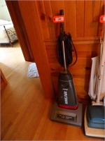 VACCUM CLEANER