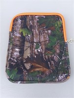 F1) Realtree Tablet Case, Like New, Clean, 8 x 10