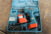 MAKITA 9.6 VOLT DRILL, CHARGER AND SPARE BATERY