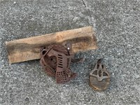 David Bradley Antique Corn Sheller, wood pulley