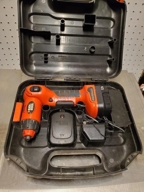 BLACK & DECKER SWIVEL DRILL XD1200, 12V