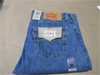 Levis Red Tab 501